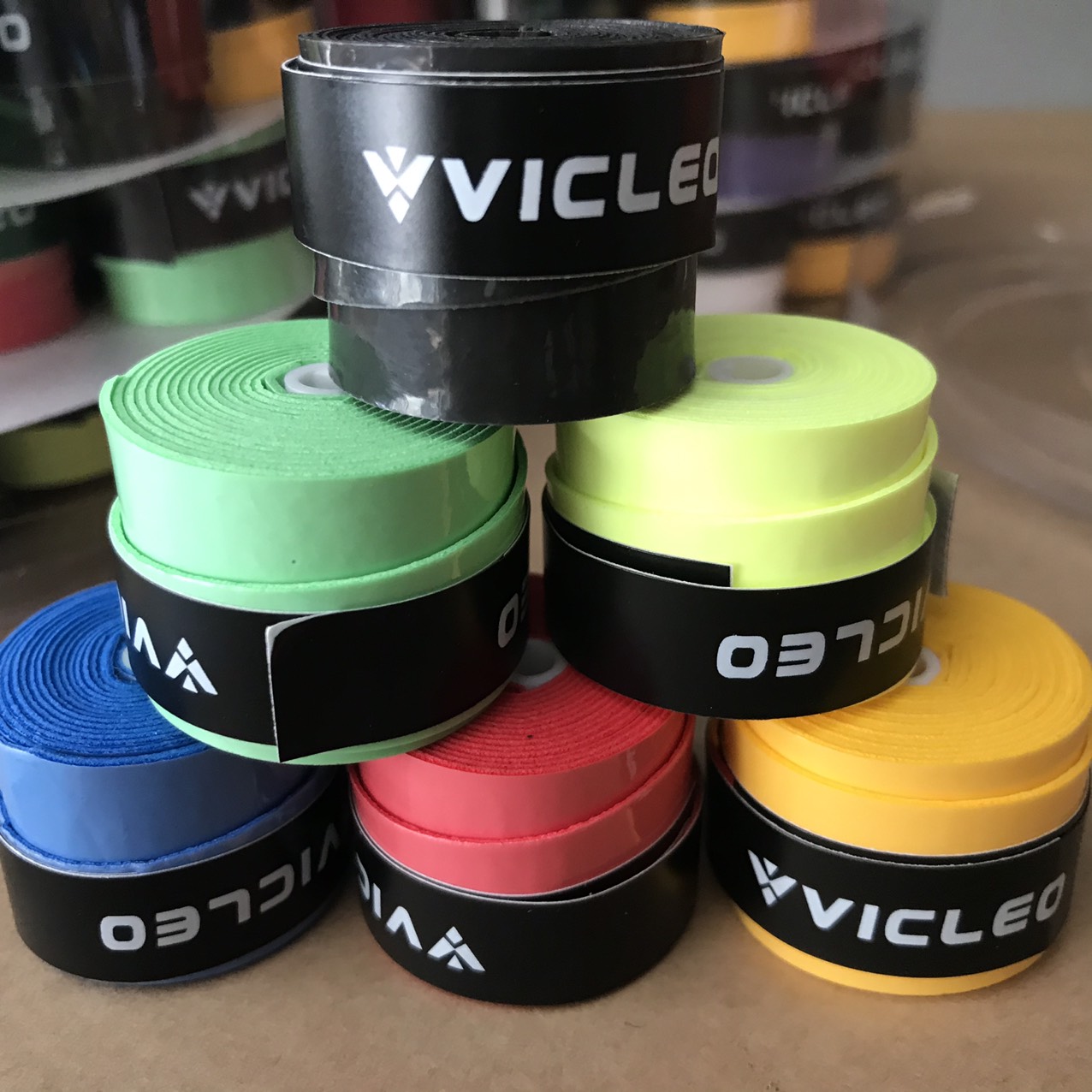 Quấn cán vợt cầu lông, Tennis Vicleo