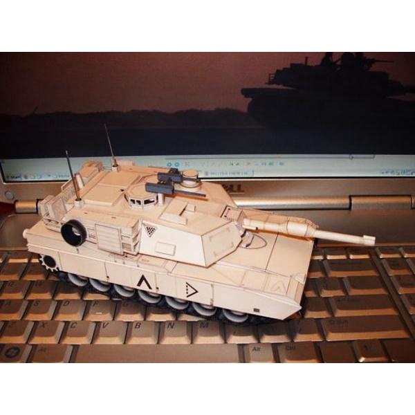 Mô hình giấy xe tank M1A1 tỉ lệ 1/43