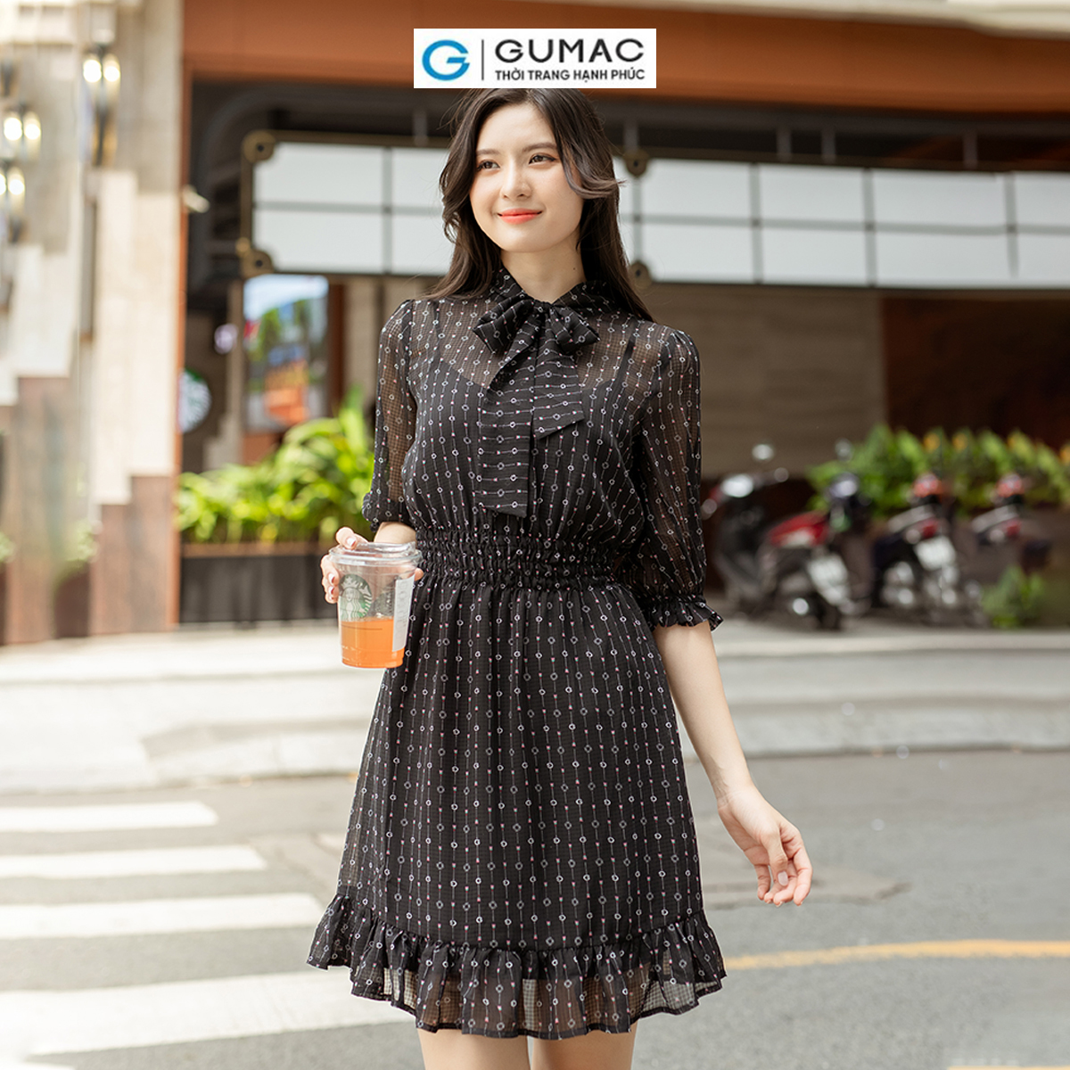 Đầm bèo smocking eo thắt nơ cổ GUMAC DD05069