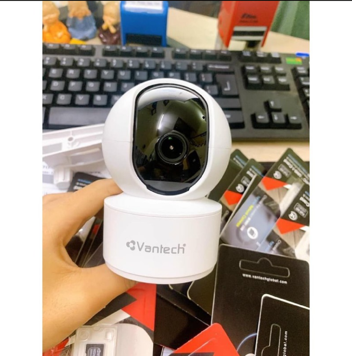 Camera Quan Sát IP Wifi Vantech AI-V2010C 4.0 Megapixel-hàng chính hãng