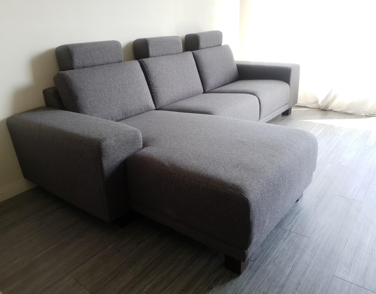 Sofa góc kiểu Nhật Juno Sofa 2m5 x 1m5 (màu xám)