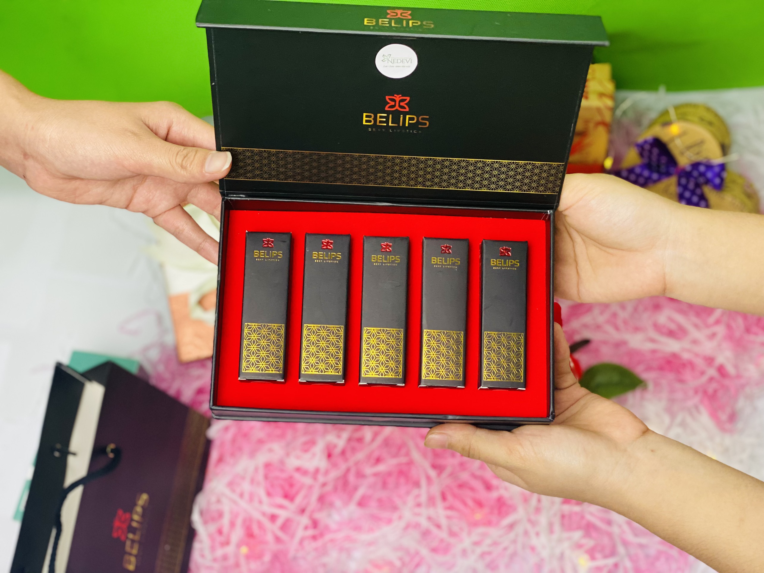 Set son Belips 5 thỏi - Bộ quà tặng yêu thương