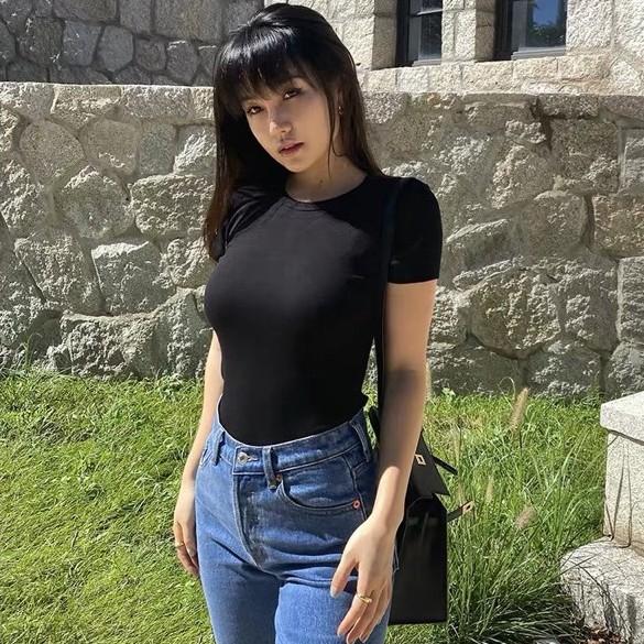 Bodysuit cổ tròn kín tay ngắn by whattowear