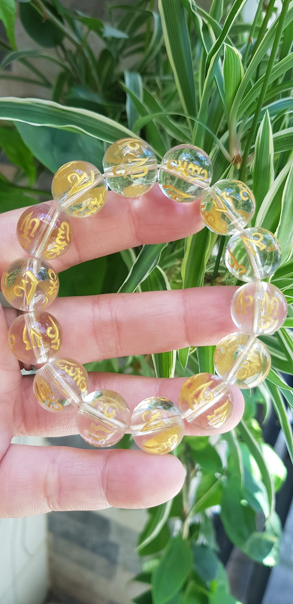 Vòng Tay Nam Màu Trắng khắc chữ Vàng sáng đẹp Size 14mm 14 hạt hợp Các Anh mạng Kim mạng Thủy đeo may mắn ạ
