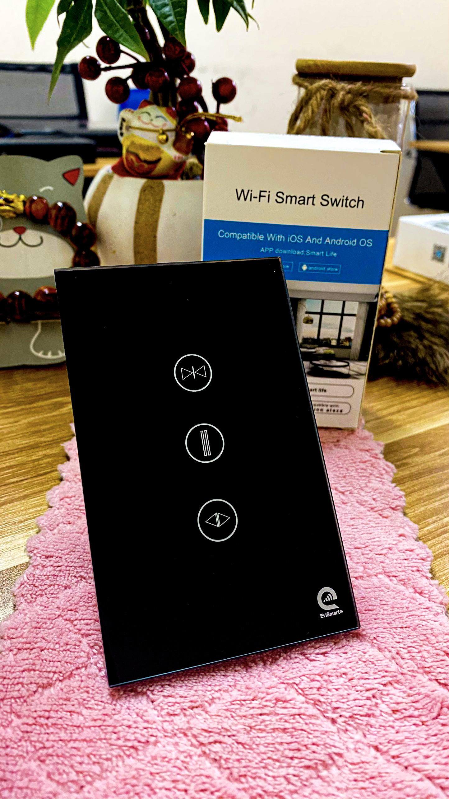 Công tắc cảm ứng thông minh Evismart điều khiển đóng mở rèm cửa từ xa sử dụng sóng wifi dùng qua app smartphone