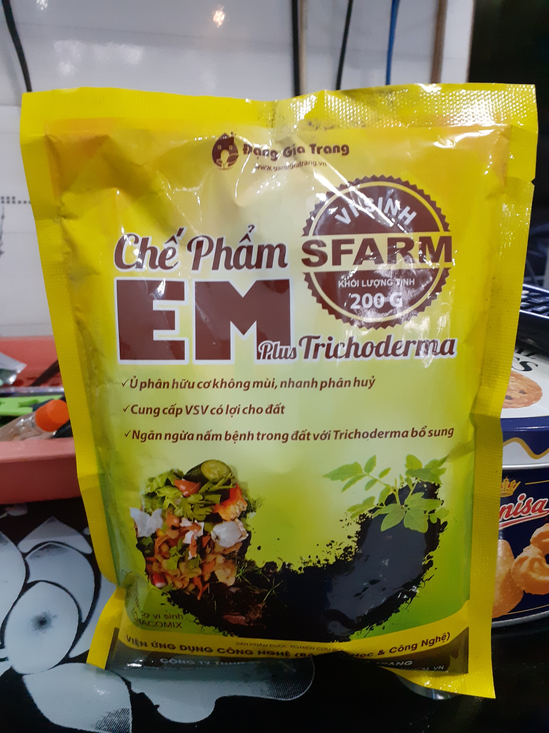 chế phẩm EM trichoderma plus hữu cơ vi sinh achacomix.