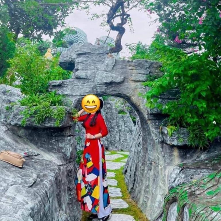 Áo Dài Trắng In Hình 3D Thiết Kế Vân Gỗ Đảm Bảo Chất Lượng Cao Cấp , Mã A24