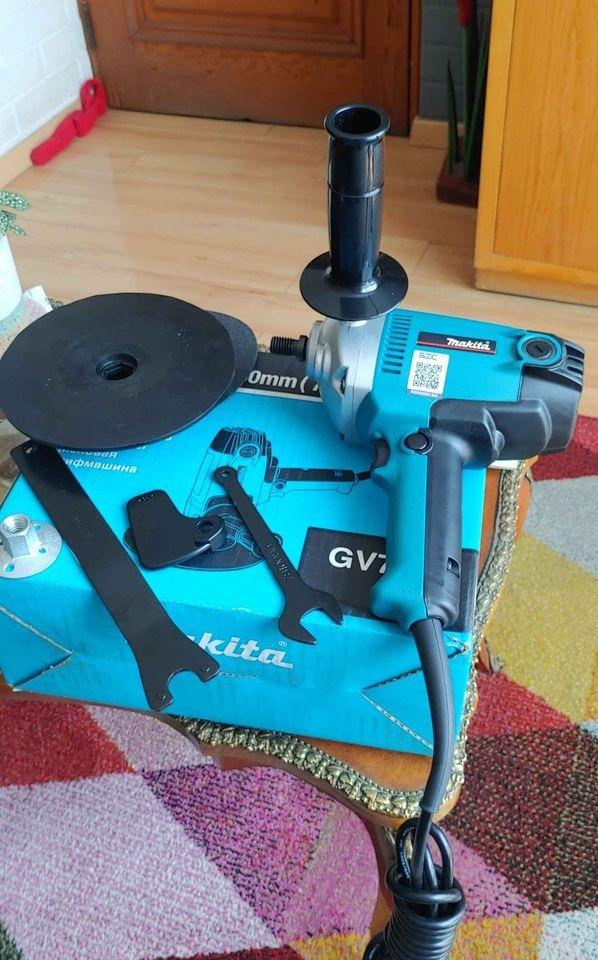 MÁY CHÀ NHÁM ĐĨA 550W 180MM MAKITA GV7000 - HÀNG CHÍNH HÃNG