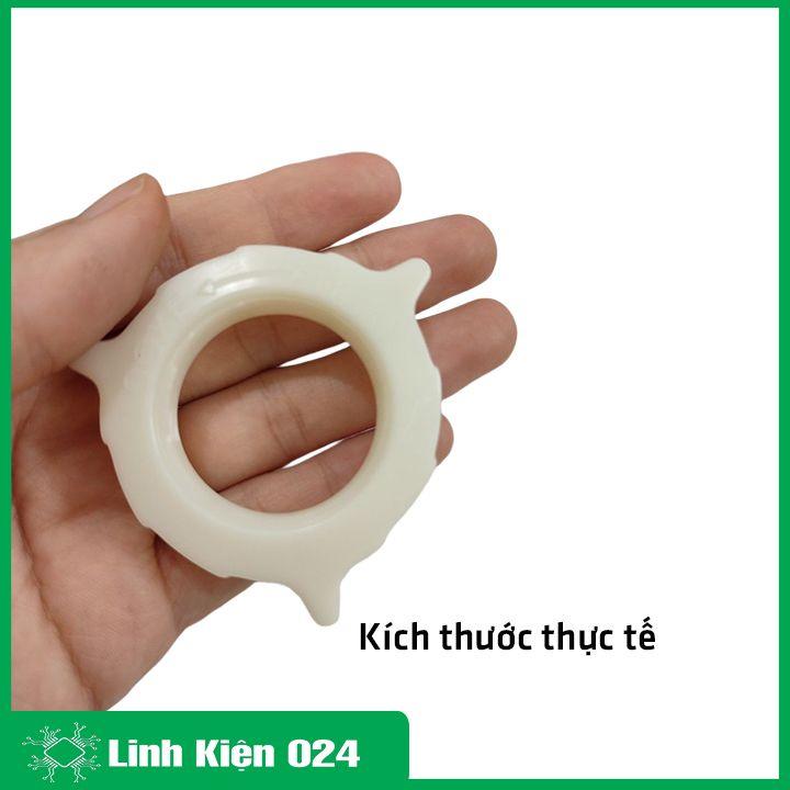 Khóa lồng quạt nhựa 3 cạnh màu trắng