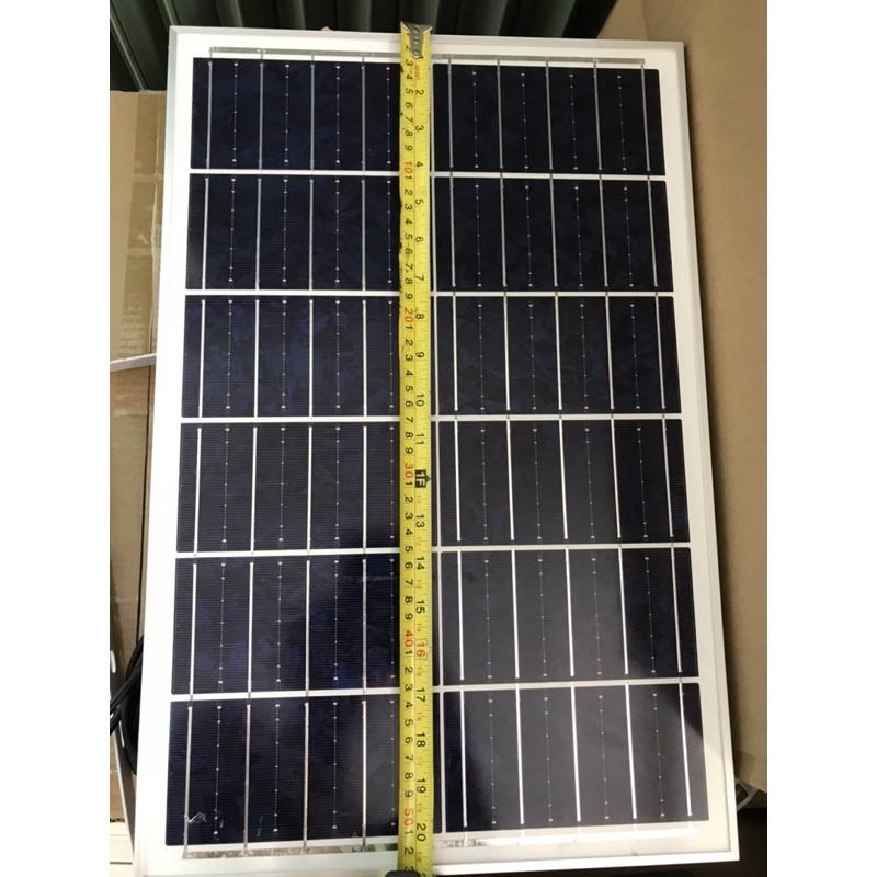 Đèn năng lượng mặt trời 100W ánh sáng Vàng chuyên công trình ngoài trời, trang trí sân vườn chống nước ip67