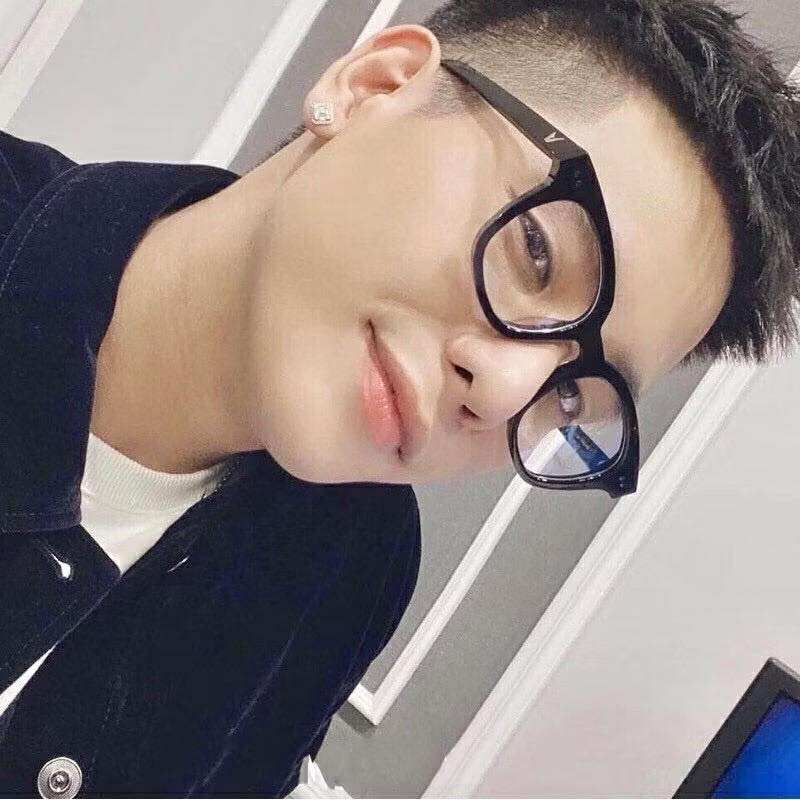 Kính Mắt chống ánh sáng xanh Mắt vuông basic gọng nhựa