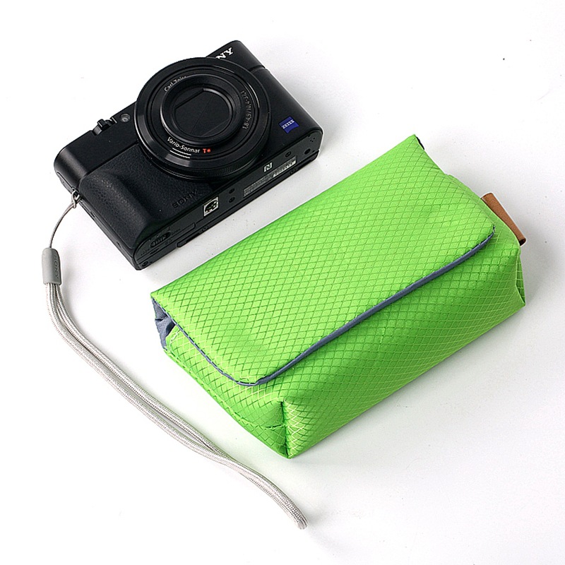 Túi đựng máy ảnh loại nhỏ chất liệu vải nylon dành cho dòng kĩ thuật số