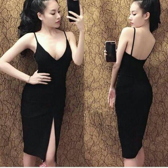 Đầm 2 dây khoét ngực sâu xẻ tà