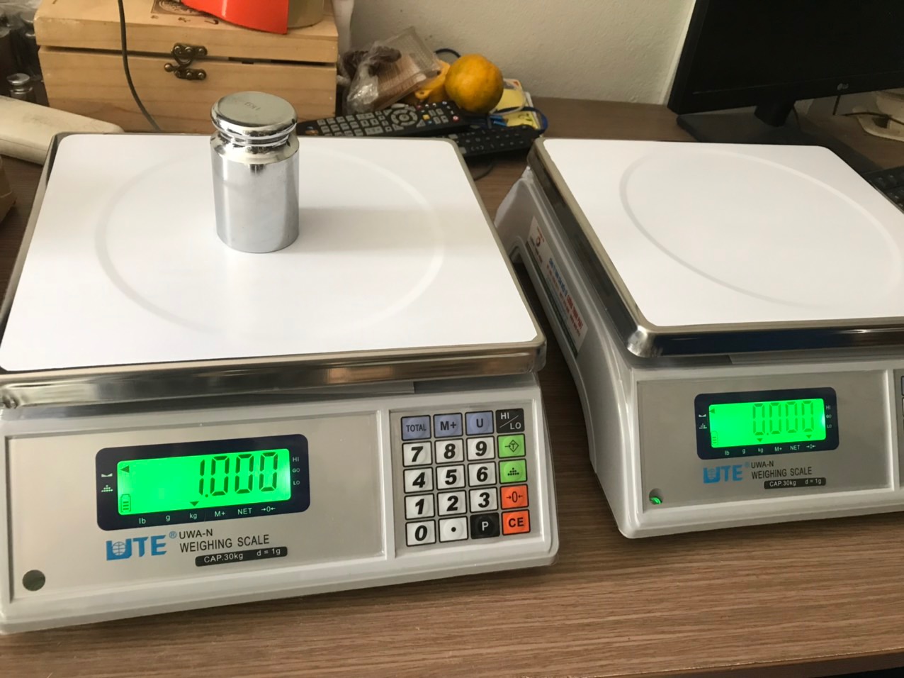 Cân điện tử UTE-N Mức cân 30kg độ đọc 1g