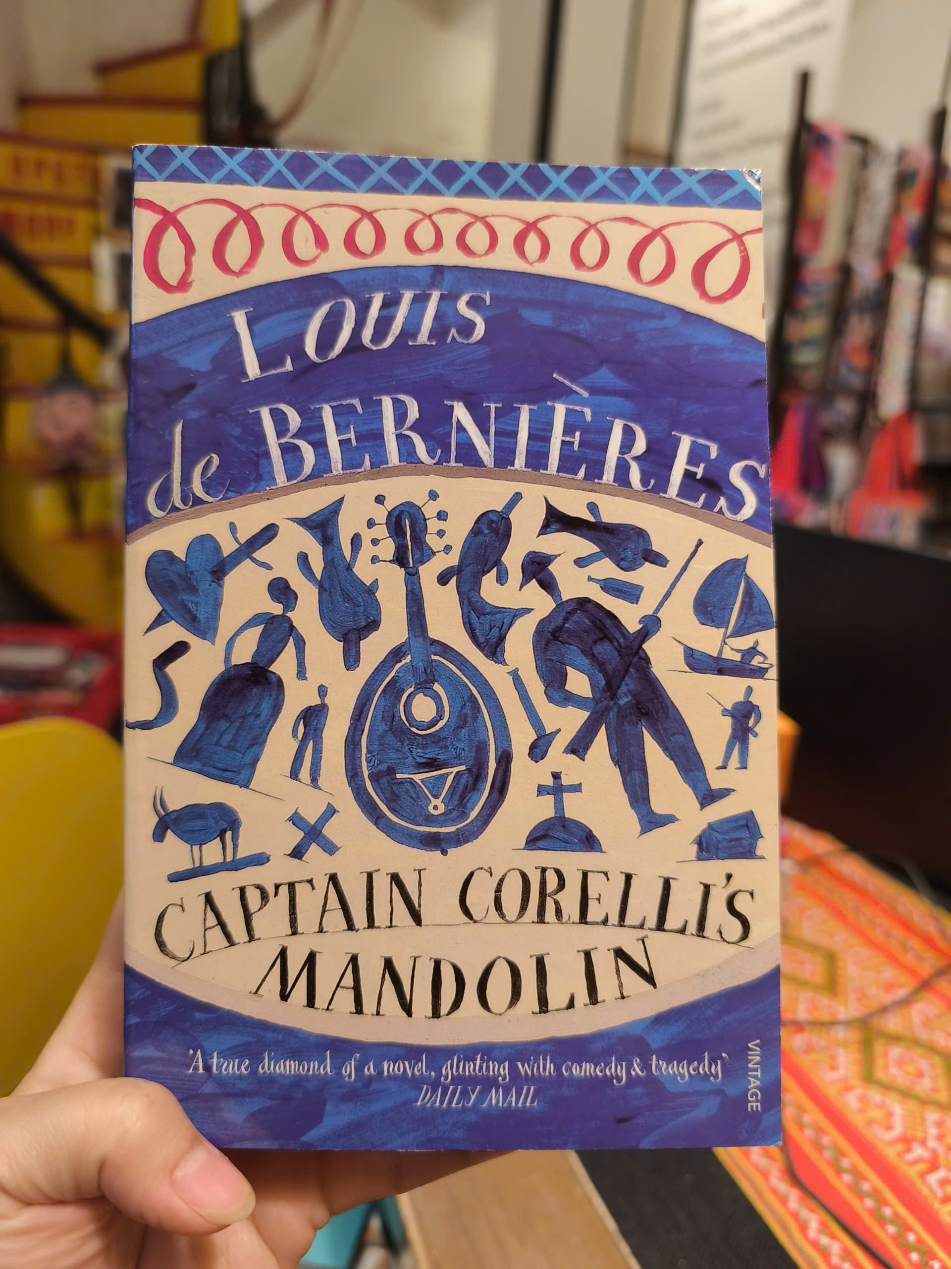 Sách - Captain Corelli's Mandolin by Louis de Bernières | Classic Historical Romance English Book