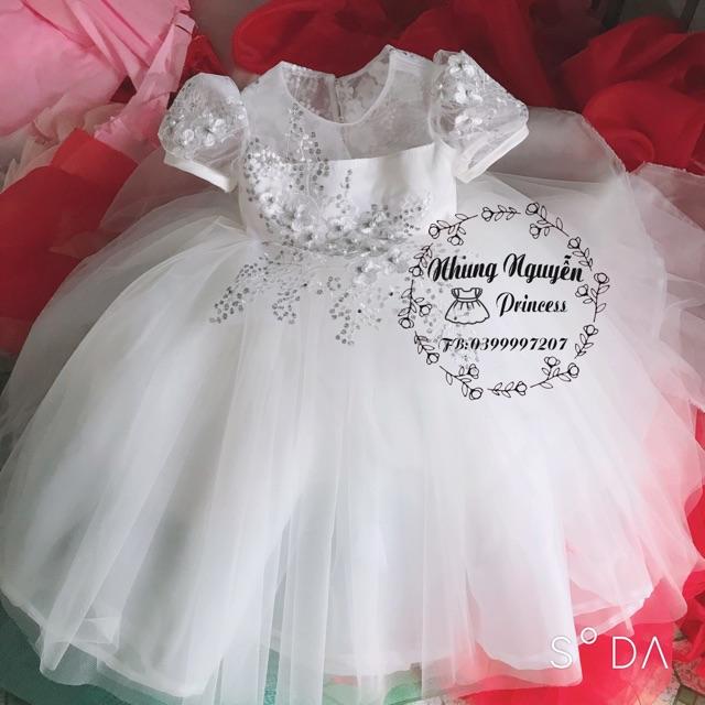 Váy công chúa nhung nguyễn
