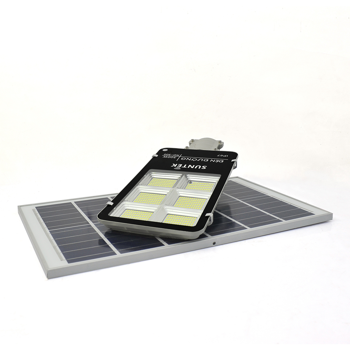 Đèn Đường Năng Lượng Mặt Trời SUNTEK Solar Street Light RD-300 300W - Sáng suốt đêm | Tự động Bật/Tắt | Điều khiển Từ xa | Chống Nước/Bụi/Va đập/Sét - Hàng Chính Hãng - Bảo hành 18 tháng