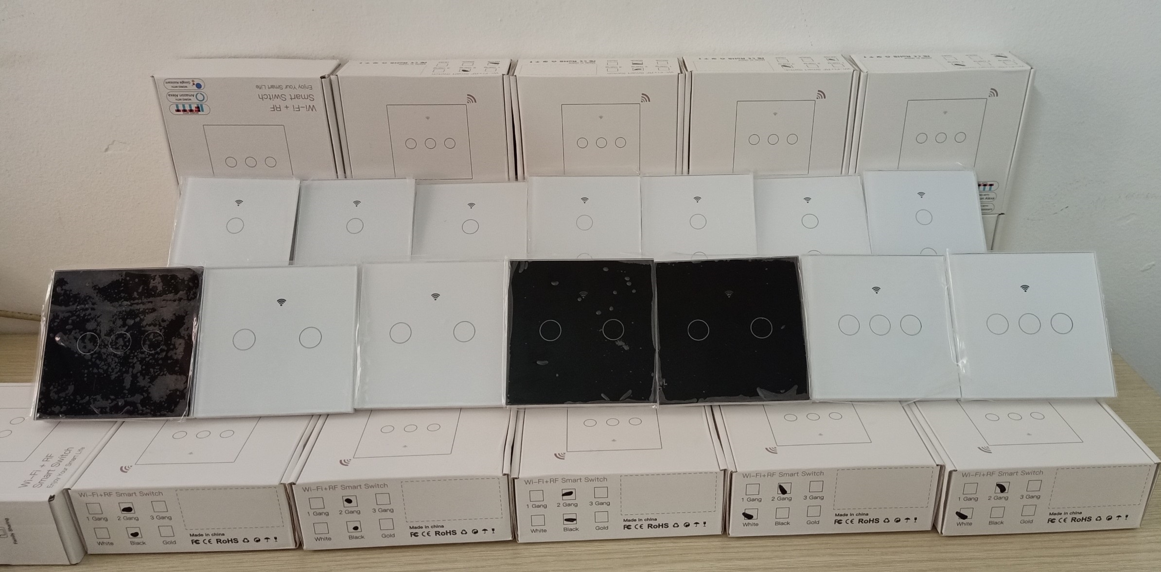 Công tắc cảm ứng Wifi thông minh 2 nút nhấn - hình vuông màu trắng - Hàng nhập khẩu