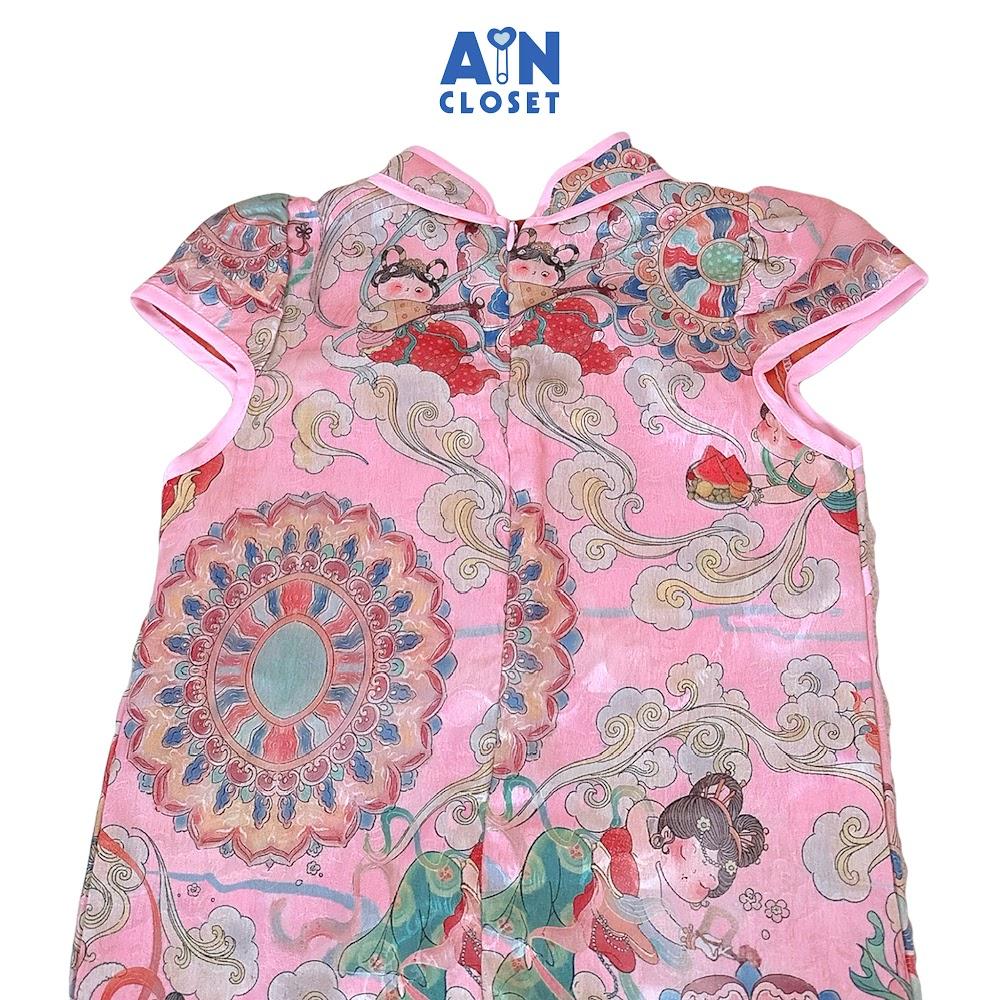 Đầm Sườn Xám bé gái họa tiết Nàng Tiền Gấm Hồng - AICDBGD1CDMD - AIN Closet