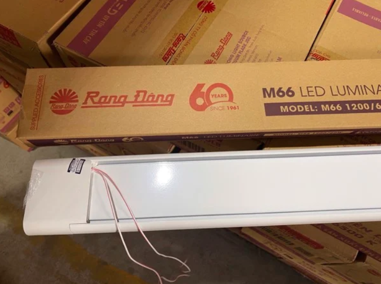 Bộ đèn LED bán nguyệt Rạng Đông M66 1200/60W ánh sáng trắng - Hàng chính hãng
