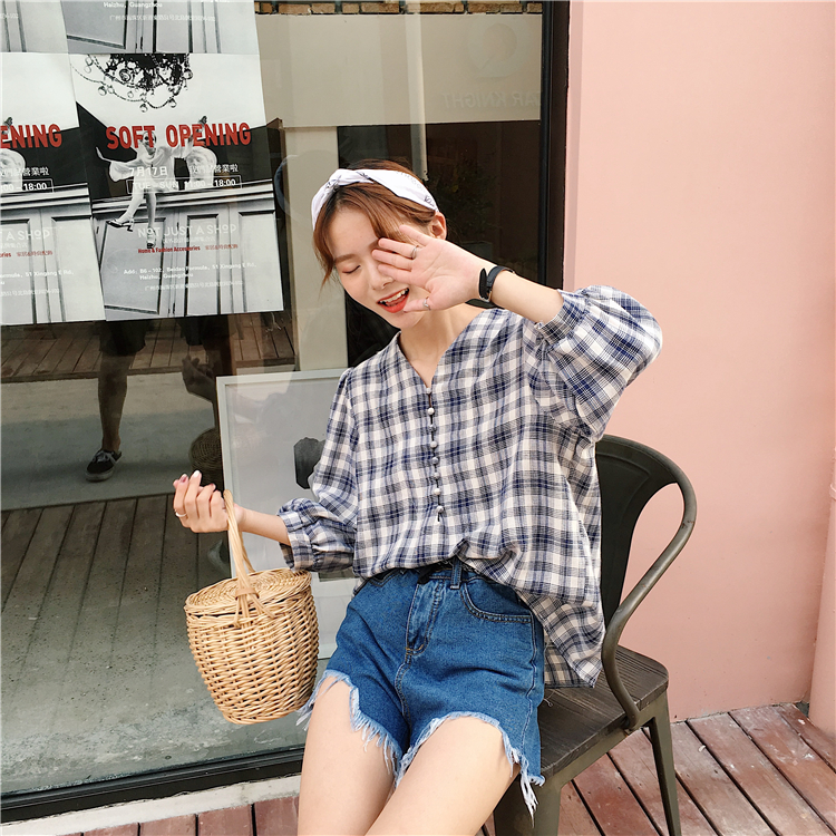 Áo sơ mi nữ đũi Việt Thiết kế kẻ caro trẻ trung DV68