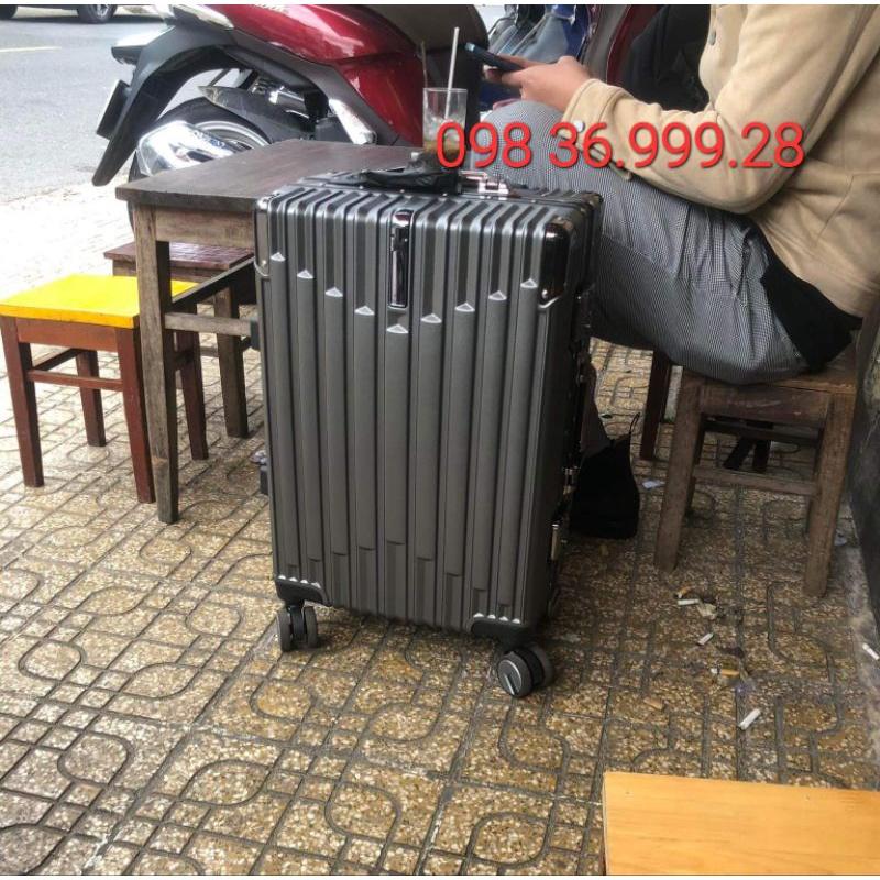 Vali dây kéo cao cấp A34 Chống xước,thời trang,chống va đập cực tốt.Bảo hành 5 năm