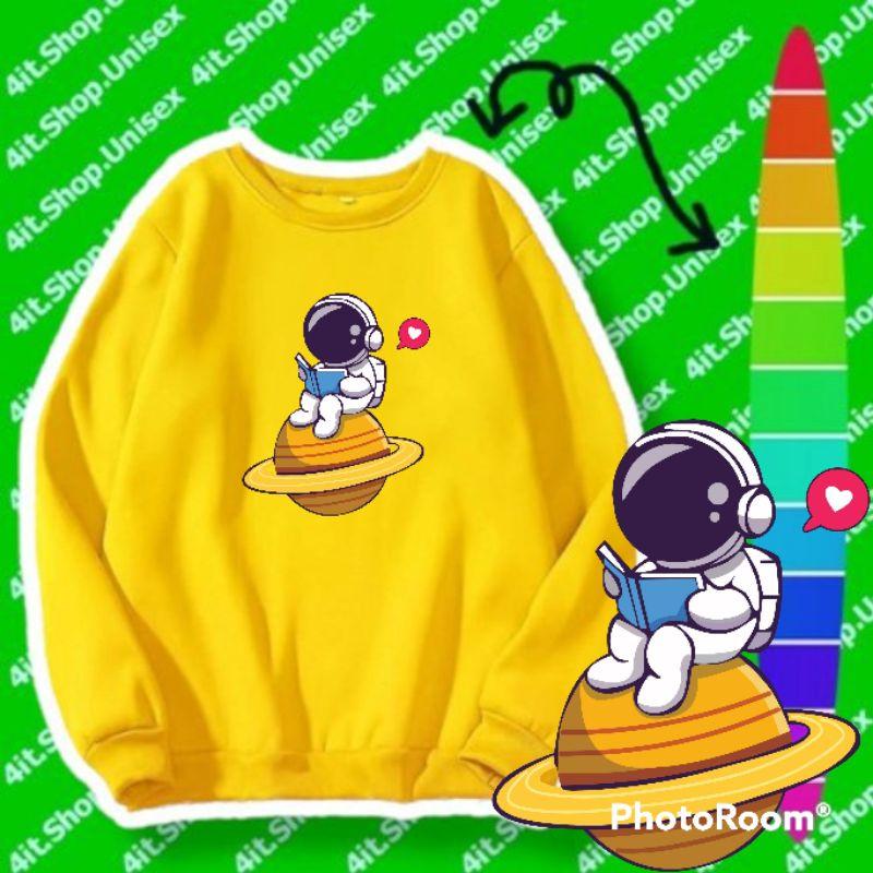 Áo sweater - Áo nỉ bông tay dài UNISEX Phi Hành Gia đọc sách Nam Nữ đều mặc được