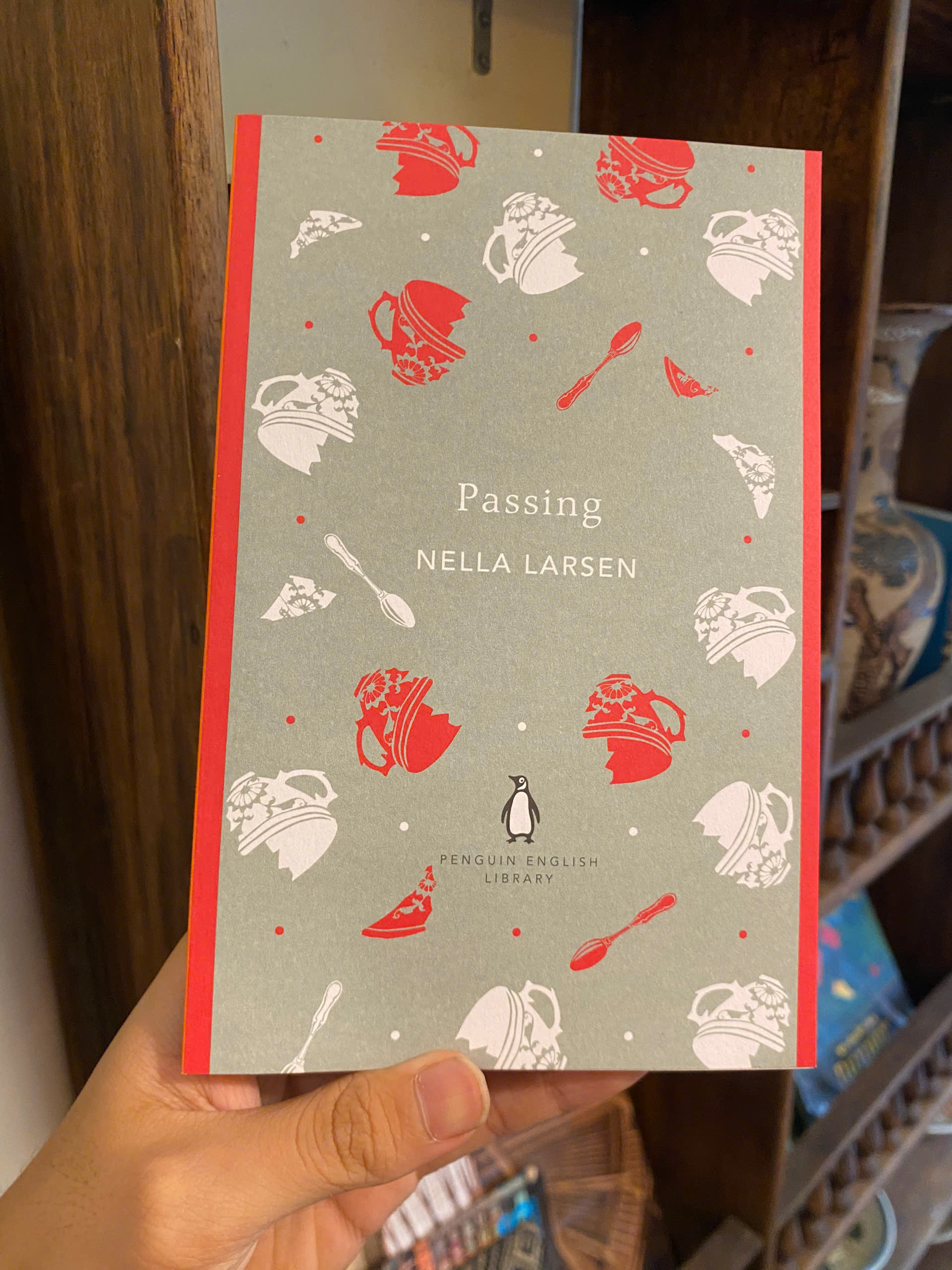 Sách - Passing by Nella Larsen | Classics / Historical Fiction in English / Ngoại văn Nhập khẩu