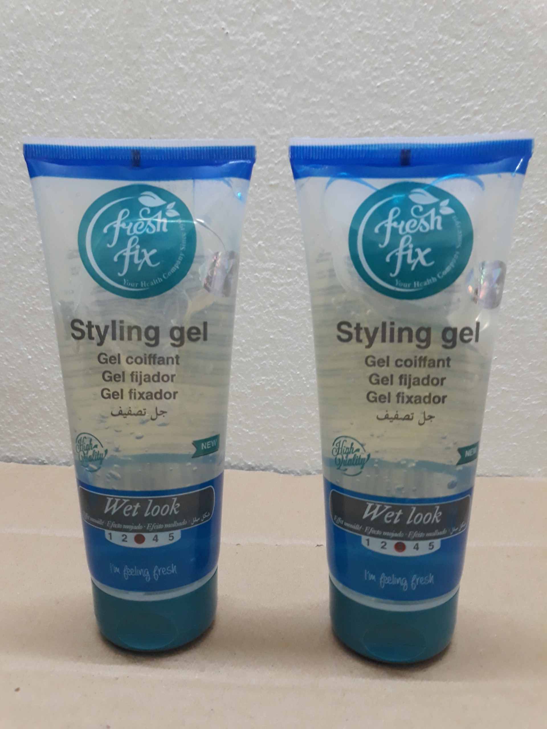 Gel vuốt giữ nếp tóc bóng WET LOOK Fresh Feel - Giúp tạo kiểu tóc, tạo độ bóng - Mang lại cho bạn vẻ ngoài lịch lãm và cuốn hút - Chai 200ml