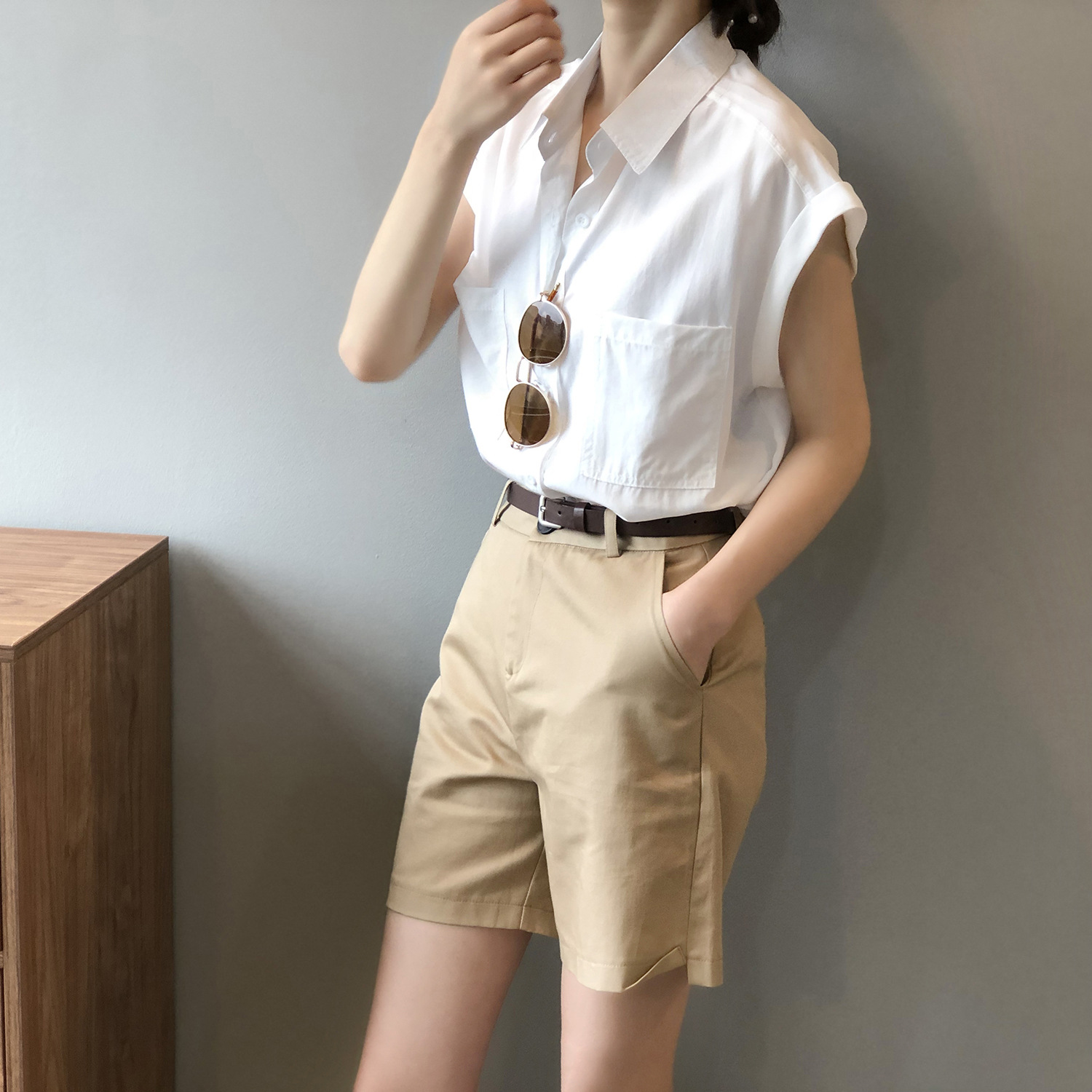 Áo sơ mi thô Linen nữ form rộng cổ bẻ 2 túi ngực trẻ trung LAHstore, thời trang hè thu 2022