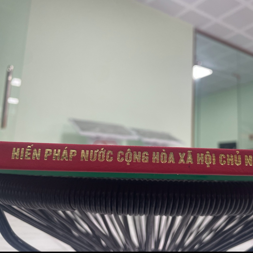 Quà tặng - Hiến pháp - Độc quyền