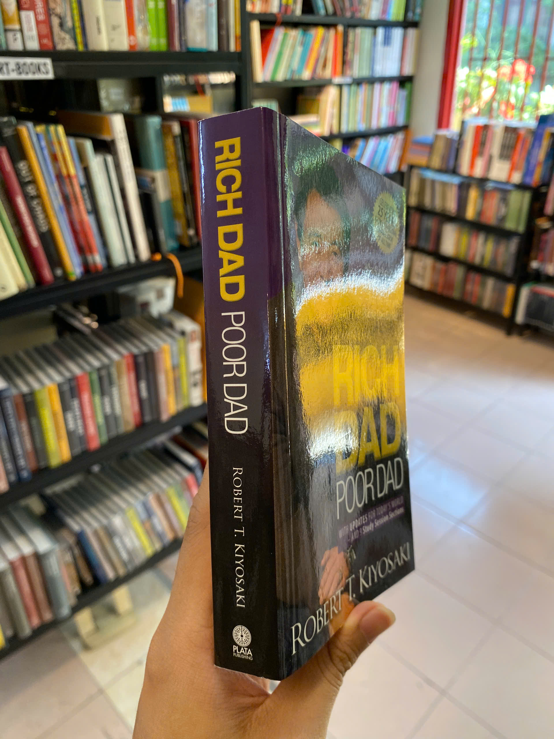 Sách - Rich Dad Poor Dad by Robert T. Kiyosaki | Finance / Business / Nonfiction in English