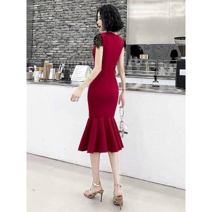 Đầm Body Đuôi Cá Tôn Dáng, Thiết Kế Phối Ren Cao Cấp, Sắc Đỏ Rạng Ngời