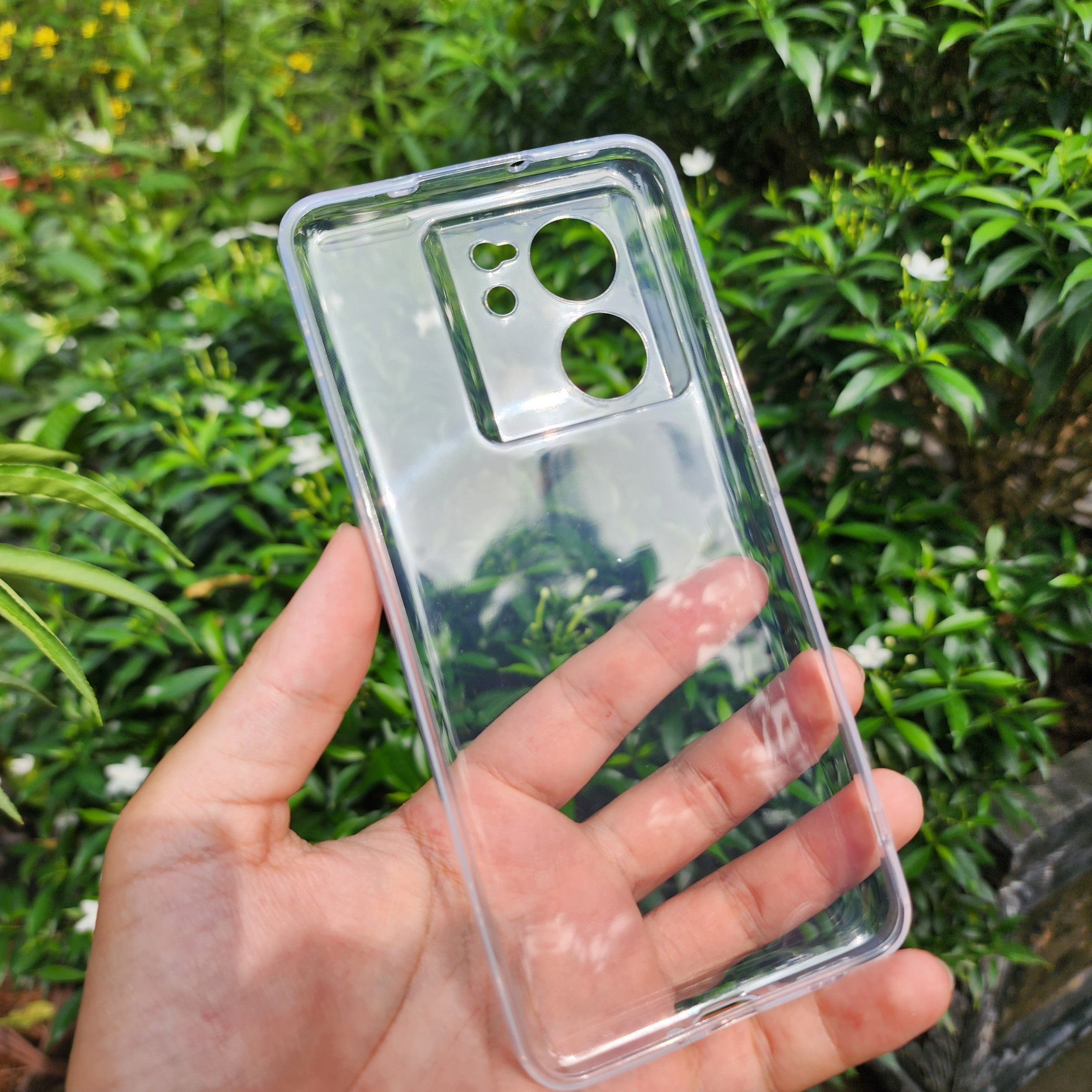 Ốp Lưng Dẻo cho Xiaomi 13T/ 13T Pro Trong Suốt Ôm Khít Máy, Có Gờ Bảo Vệ Camera.