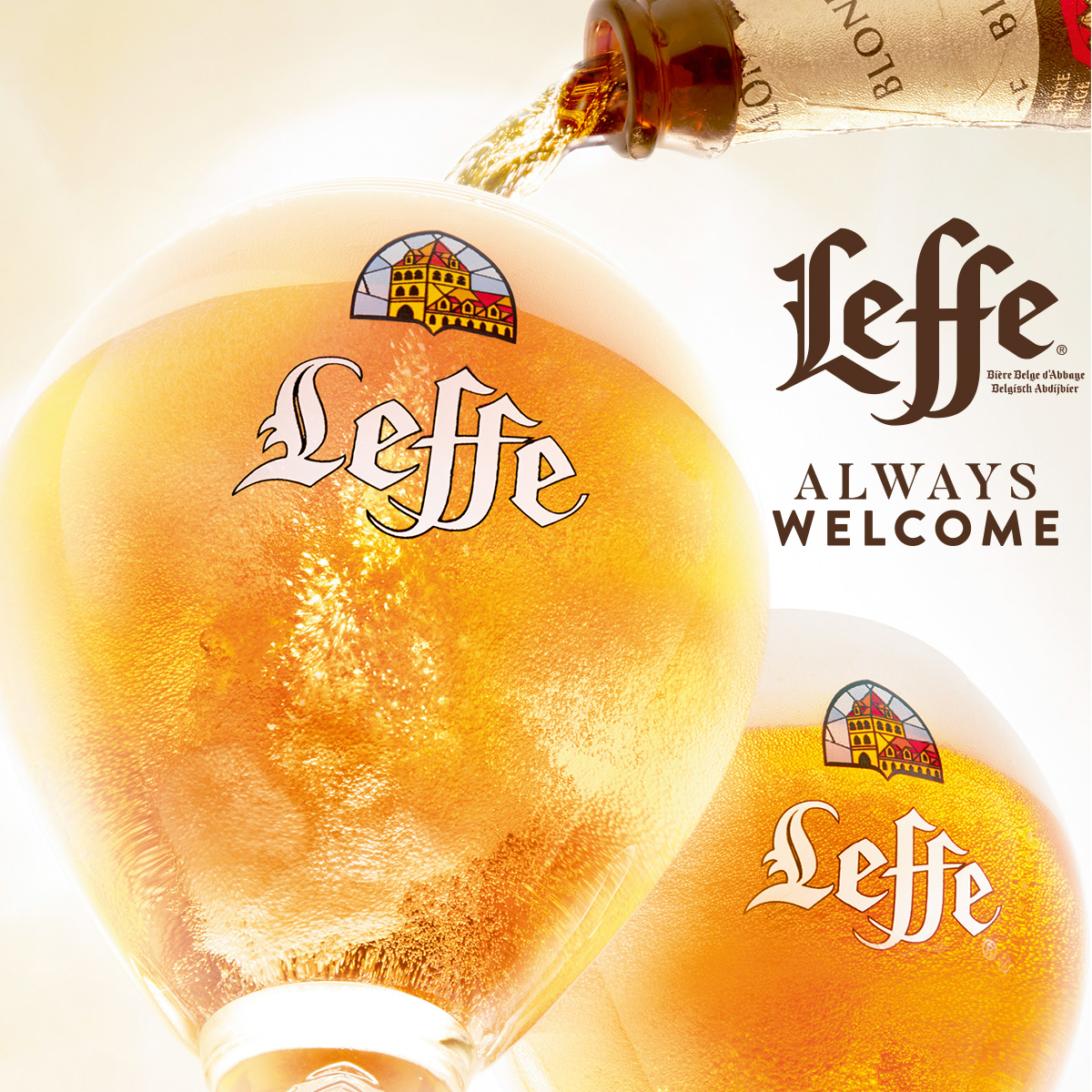 Thùng 24 Chai Bia Leffe Blonde (Leffe Vàng) - Bia Thầy Tu Nhập Khẩu Bỉ (330ml/ chai)