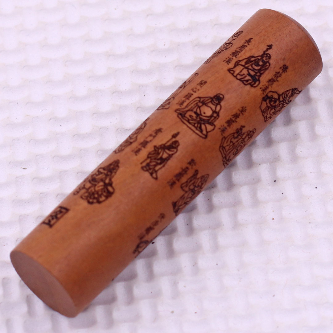 Mặt dây chuyền Cây thập bát la hán  kèm vòng cổ dây dù