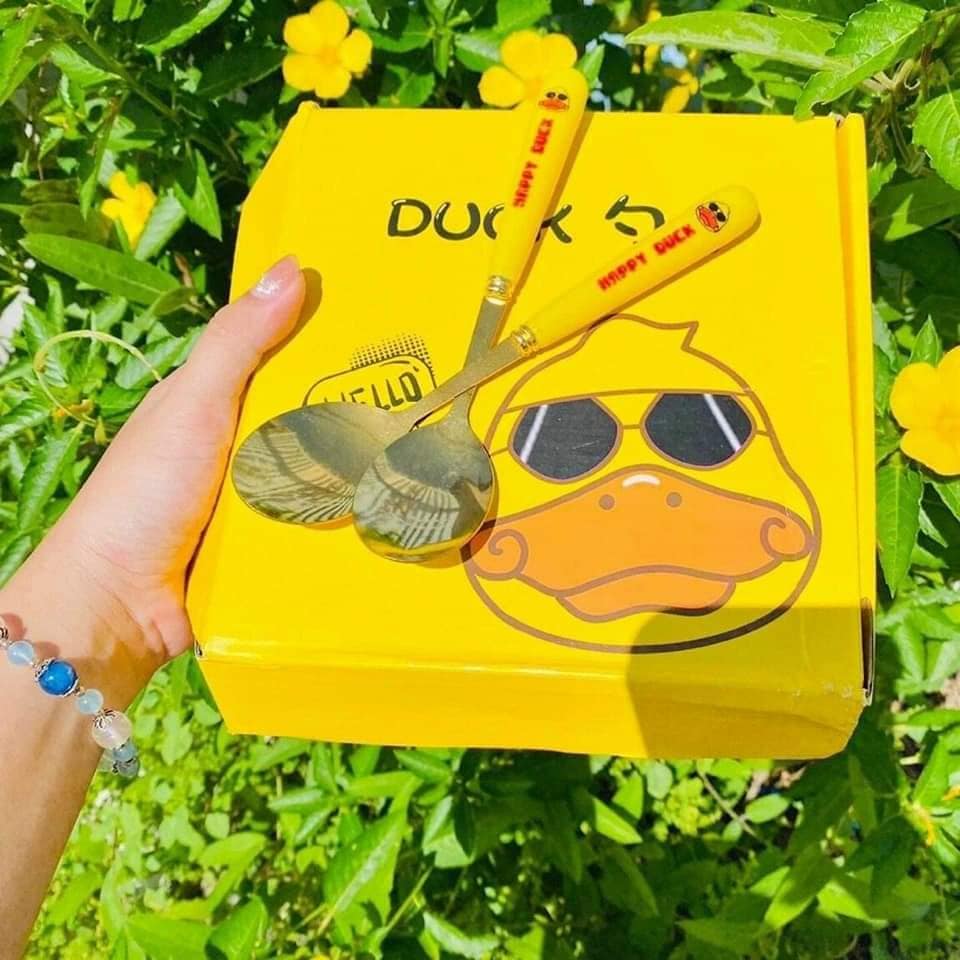 SET 6 THÌA INOX VỊT VÀNG DUCK KÈM HỘP, MUỖNG VỊT VÀNG SET 6 KÍCH THÍCH ĂN UỐNG CHO BÉ - HÀNG NHẬP KHẨU