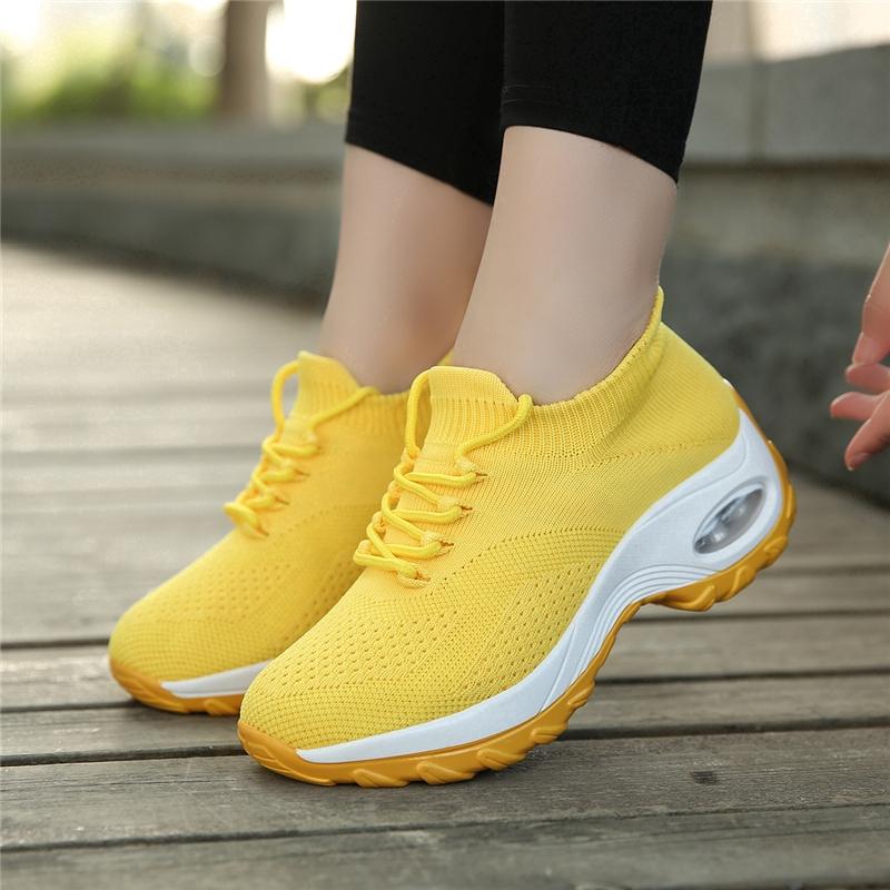 2020 Fashion women outdoor soft running sneakers casual sport shoes