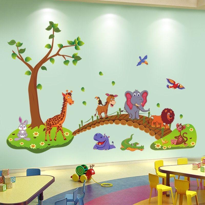 Decal dán tường đo chiều cao và thú qua cầu
