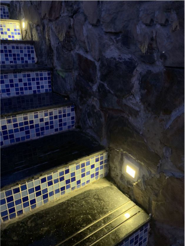 Đèn tường LED DAIKA gắn chân tường, chân cầu thang bền, đẹp chống nước