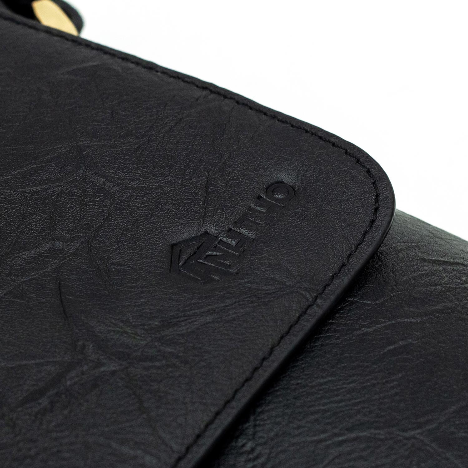 Túi đeo chéo da bò KURO | MSCB-01| Anh Tho Leather