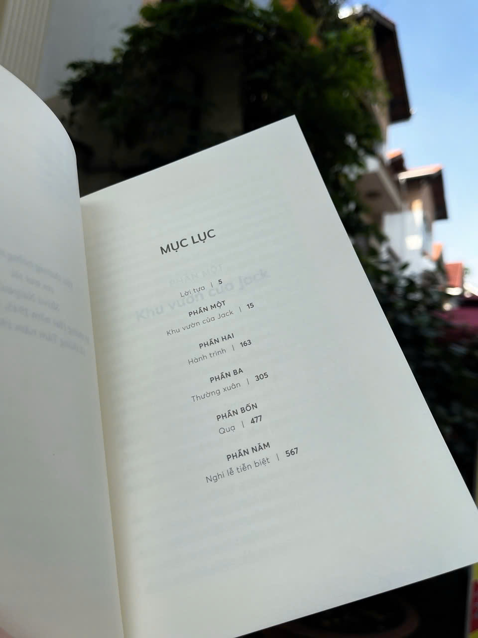Sách - Bí ẩn của sự đến (Nobel Văn chương) (Nhã Nam HCM)