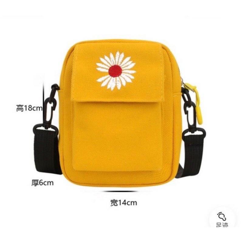 Túi đeo chéo hoa cúc thời trang kiểu mới cho nam và nữ siêu kute style kitishop