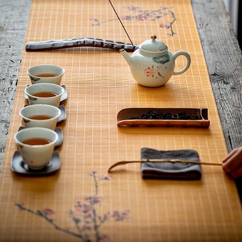 Chiếu tre , thảm tre trải bàn trà hoa đào 30x135cm