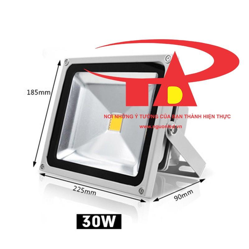 Đèn pha led 30W loại tốt,chất lượng, đủ watt, ánh sáng vàng, siêu sáng, chiếu rộng, chiếu xa, vỏ dày.