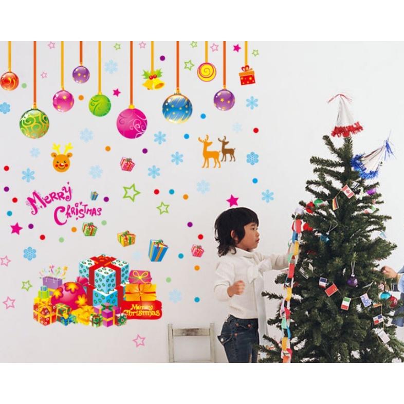 Decal trang trí Noel Hít Tĩnh Điện - Rèm châu cùng hộp quà đa sắc màu