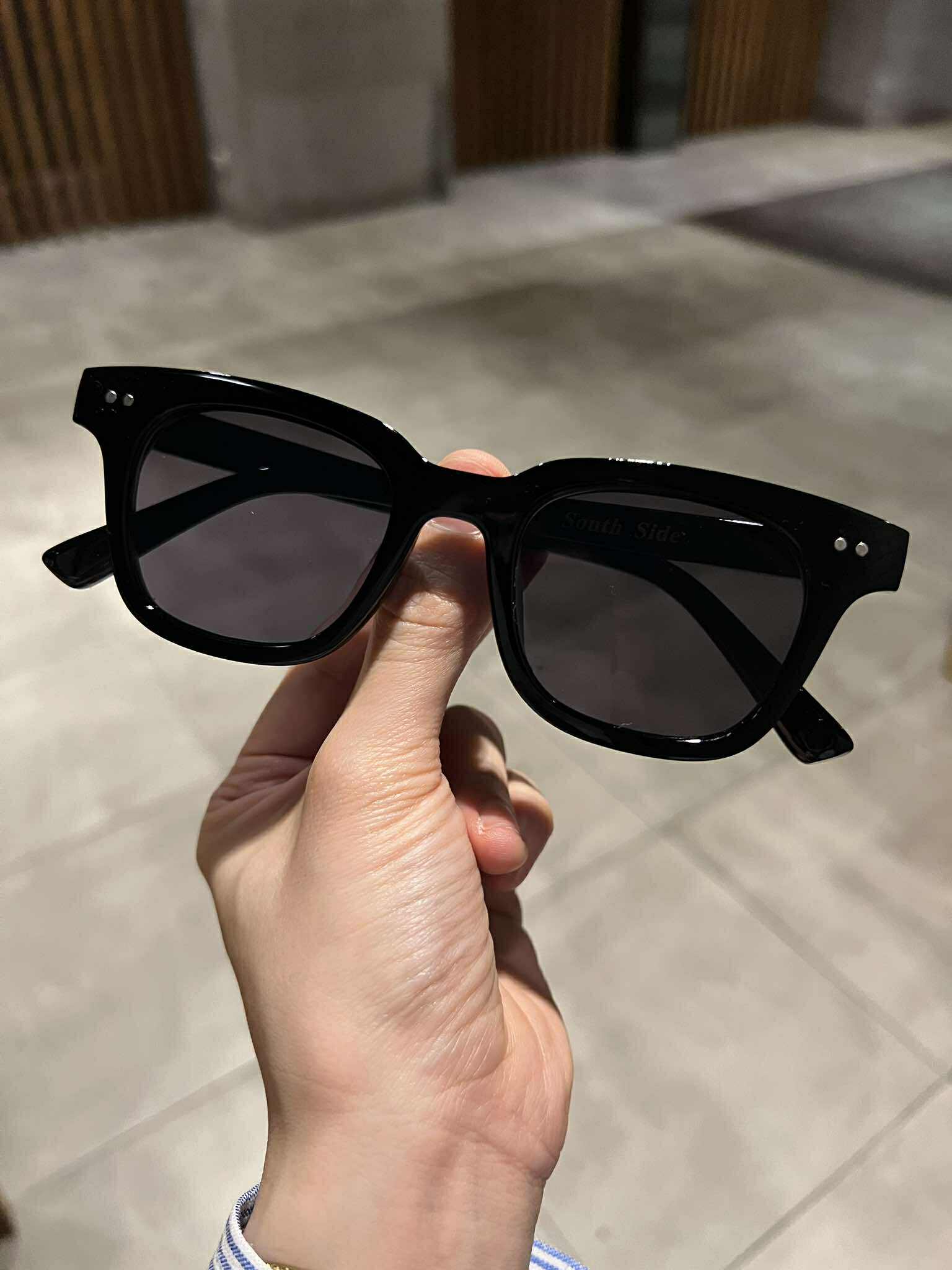 Kính râm màu unisex Mắt vuông thiết kế đơn giản chống nắng
