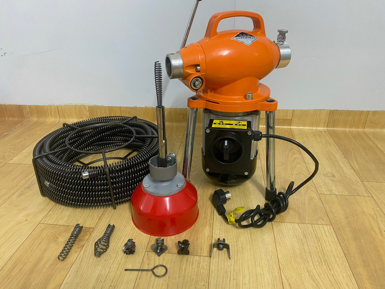 Máy thông tắc GQ80-900W tặng kèm cuộn dây 16mm dài 15m và 4m mét dây lò xo phi 8