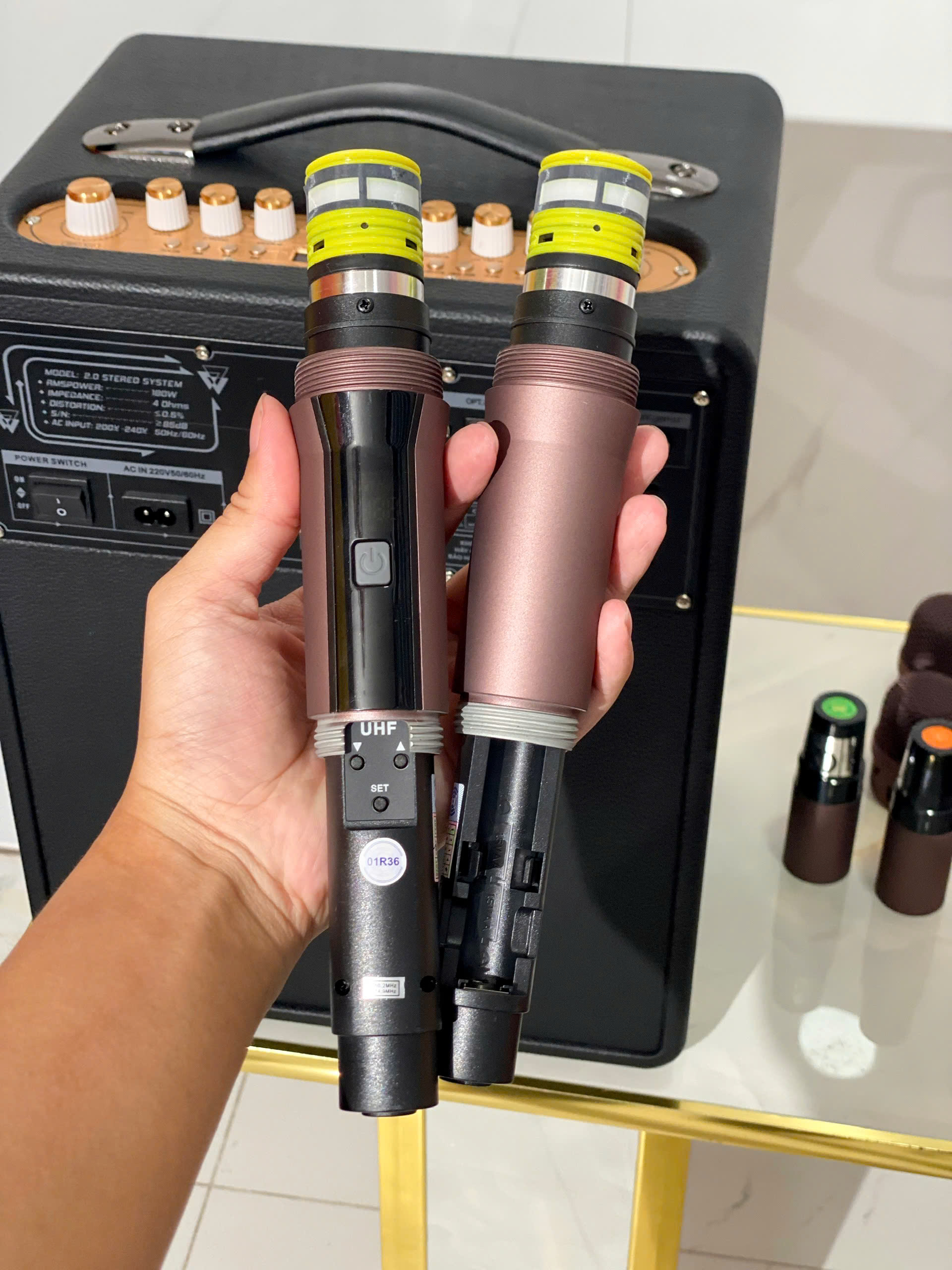 SALE SỐC Siêu Phẩm MTMAX DK05, Loa Di Động Làm Siêu Lòng Bao Nhiêu Con Tim, Trang Bị 2 Bass, 2 Treble Đầy Đủ Kết Nối Hàng Nhập Khẩu