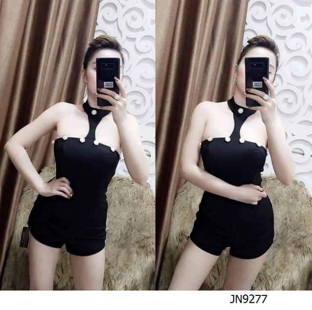 Jump ngắn cổ yếm đính nút